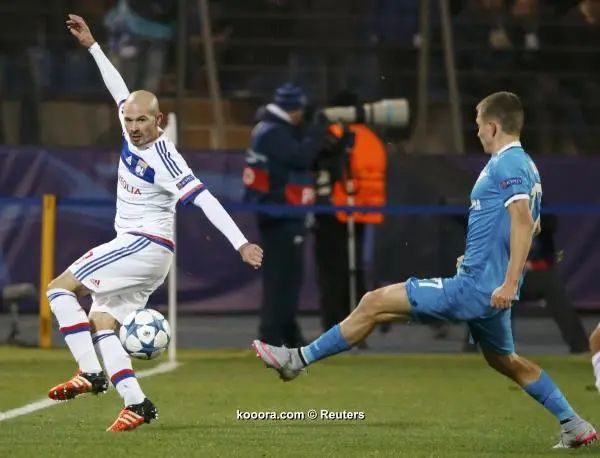 ?i=albums%2fmatches%2f1292347%2f2015-10-20t193852z_941356981_lr1ebak1ikhhz_rtrmadp_3_soccer-champions-zen-lyo_reuters