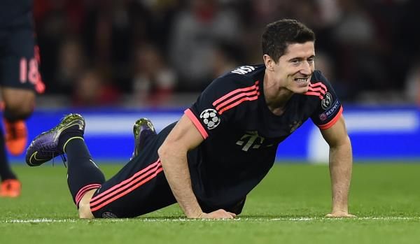 2015-10-20t185433z_88368873_mt1aci14110884_rtrmadp_3_soc_reuters