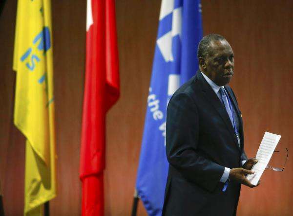 2015-05-29t093234z_560137131_lr2eb5t0qhzcx_rtrmadp_3_soccer-fifa-blatter-address_reuters