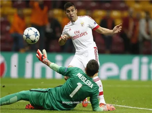 ?i=epa%2fsoccer%2f2015-10%2f2015-10-21%2f2015-10-21-04987612_epa