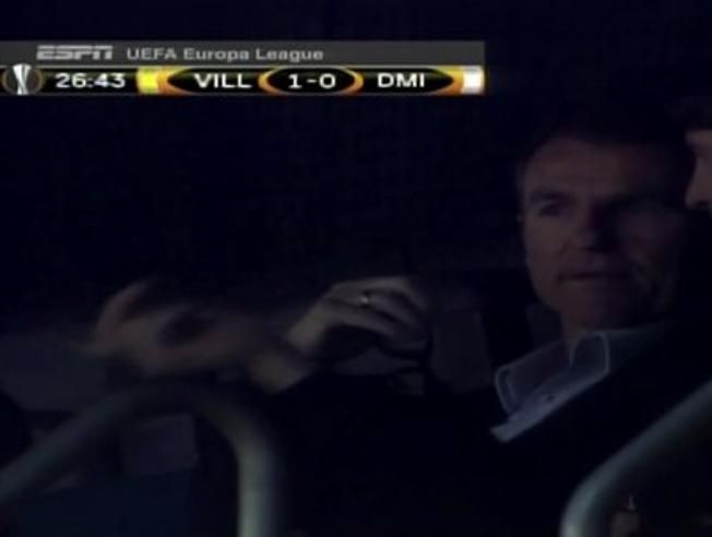 robert-espia-en-casa-del-villarreal