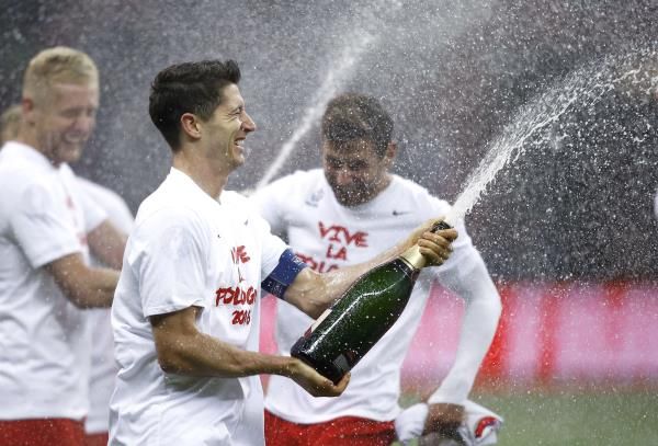 2015-10-11t211004z_270276863_lr1ebab1mshce_rtrmadp_3_soccer-euro_reuters