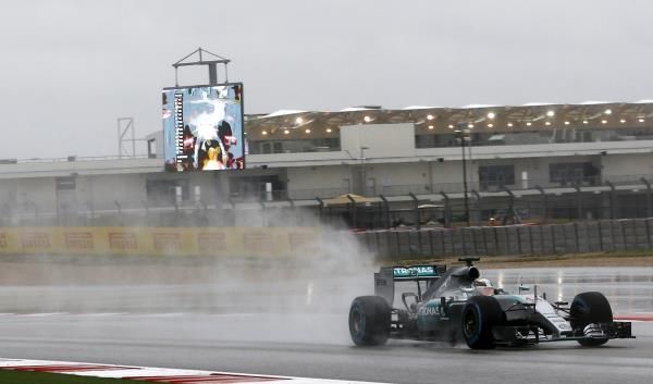 2015-10-24t163618z_1651943620_gf20000031104_rtrmadp_3_motor-racing-prix_reuters