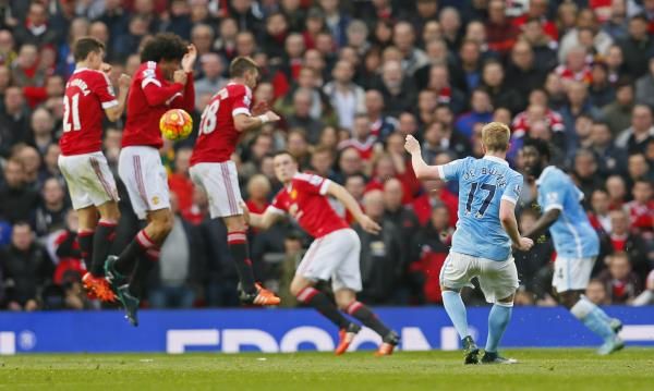 2015-10-25t154424z_88789464_mt1aci14124349_rtrmadp_3_soccer-england-mun-mci_reuters