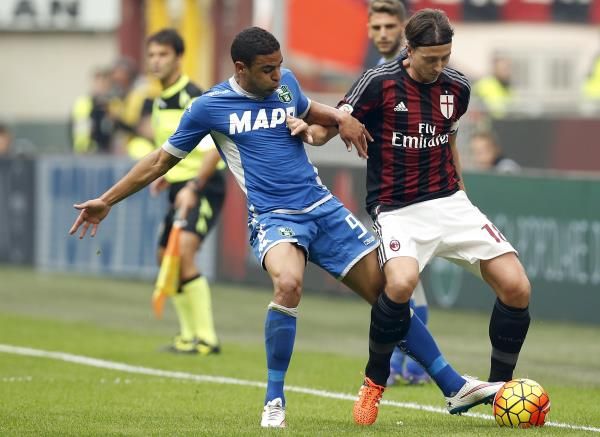 2015-10-25t145720z_659224496_gf20000032374_rtrmadp_3_soccer-italy_reuters