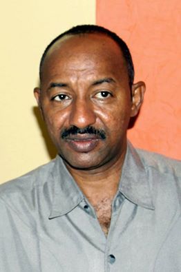 الامين العام لنادي المريخ العميد حقوق عامر
