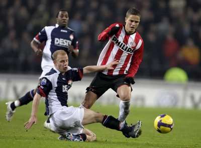 2008-11-01-00000301538371