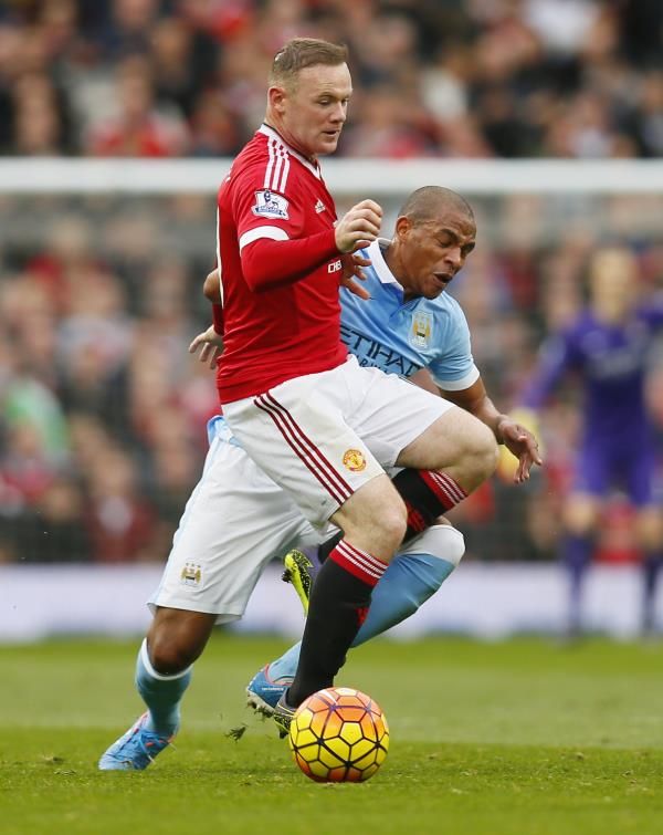 2015-10-25t143728z_88785448_mt1aci14124078_rtrmadp_3_soccer-england-mun-mci_reuters