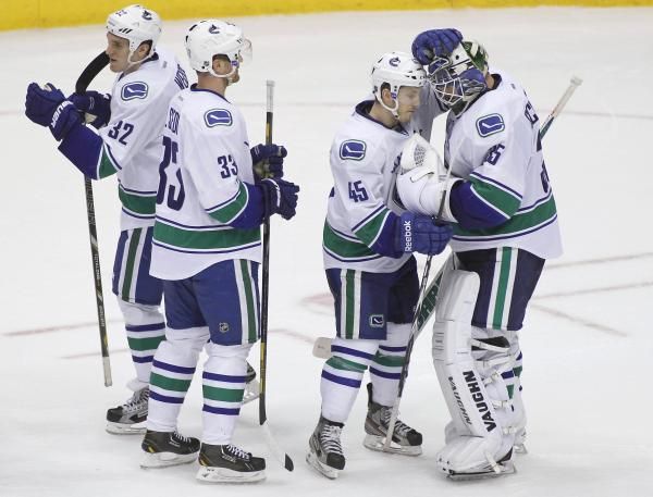 2013-03-22t053623z_1734575382_gm1e93m11n201_rtrmadp_3_nhl_reuters