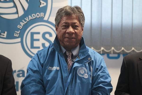 2015-09-23t202057z_279666141_gf10000217554_rtrmadp_3_el-salvador-soccer_reuters