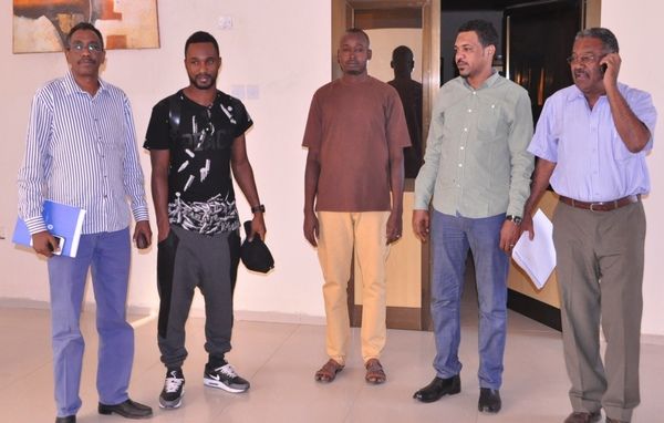 البوركيني بمكاتب الاتحاد السوداني بعد المخالصة