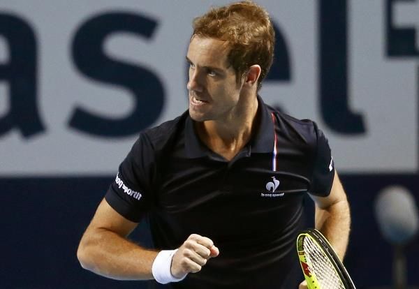2015-10-30t155008z_132535735_lr1ebau17zayc_rtrmadp_3_tennis-men-swiss_reuters