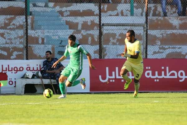  أيمن الهندي من الصداقة يمر بالكرة 