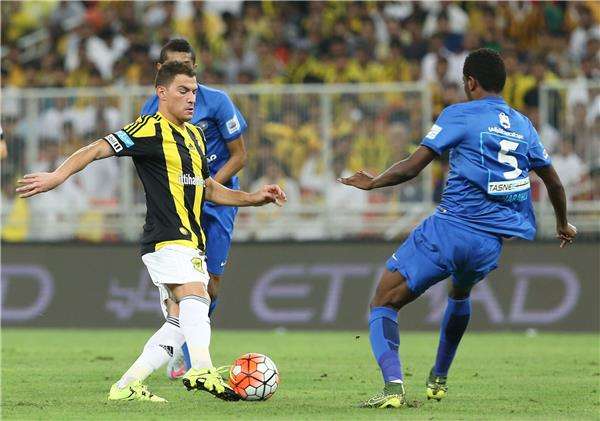 من لقاء اتحاد جدة والهلال السعوديان