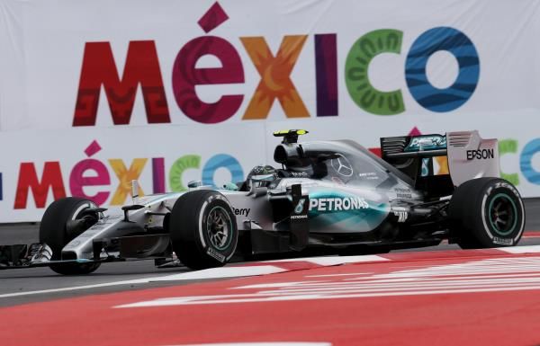 2015-10-31t174231z_1571590323_gf20000040627_rtrmadp_3_motor-racing-prix_reuters