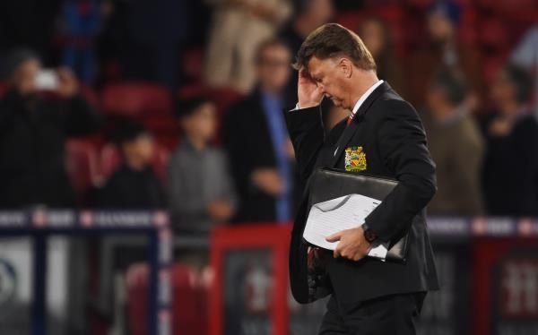 2015-10-31t170059z_89312459_mt1aci14140193_rtrmadp_3_soccer-england-cry-mun_reuters