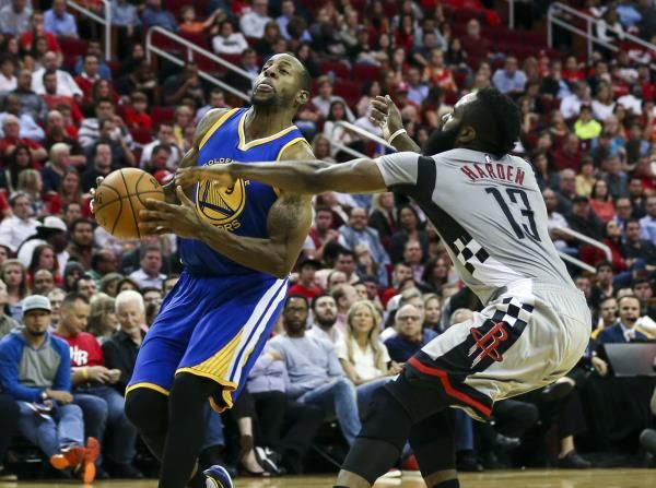 2015-10-31t030840z_6960026_nocid_rtrmadp_3_nba-golden-state-warriors-at-houston-rockets_reuters