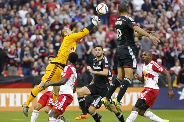2015-11-01t223725z_1899920187_nocid_rtrmadp_3_mls-playoffs-new-york-red-bulls-at-d-c-united_reuters