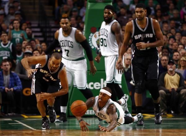 2015-11-02t001800z_1798111177_nocid_rtrmadp_3_nba-san-antonio-spurs-at-boston-celtics_reuters