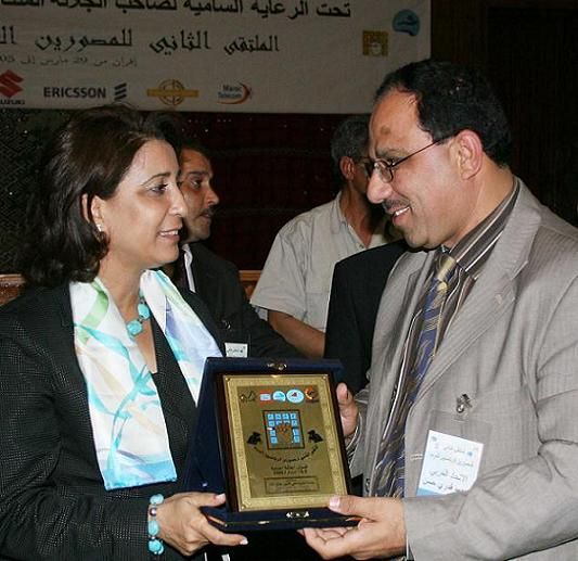 الإعلامي القدير والمميز عربياً الأستاذ محمد قدري حسن اثناء تكريمه