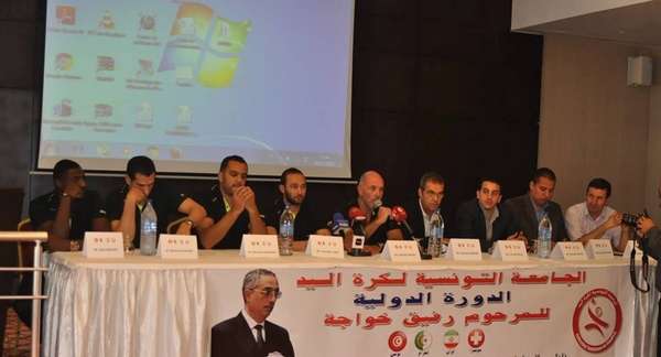 من المؤتمر الصحفي لسلفيان نوي