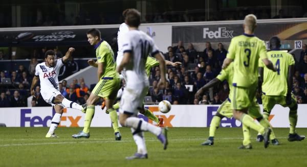 2015-11-05t215135z_89761895_mt1aci14155652_rtrmadp_3_soc_reuters