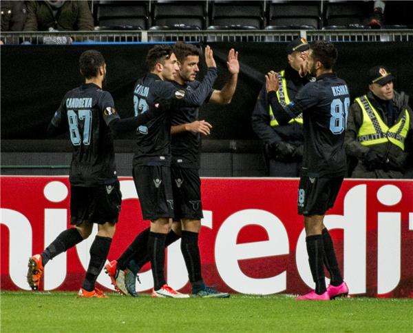 من مباراة لاتسيو وروزنبورغ 