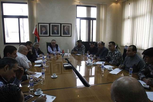 من الإجتماع