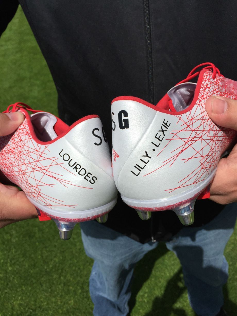 pay-steven-gerrard-boots