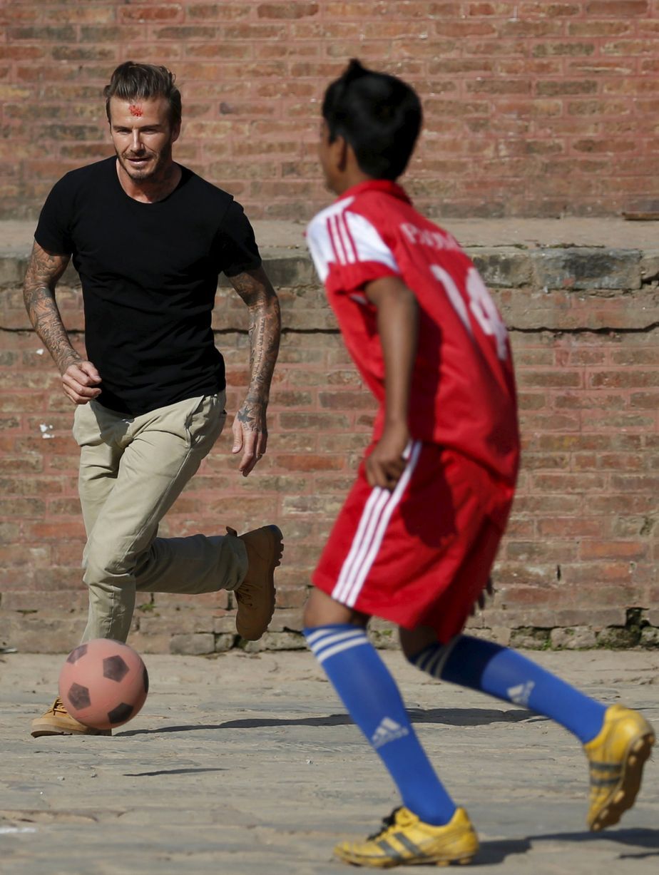 david-beckhams-charity-visit-to-napal-for-unicef (1)