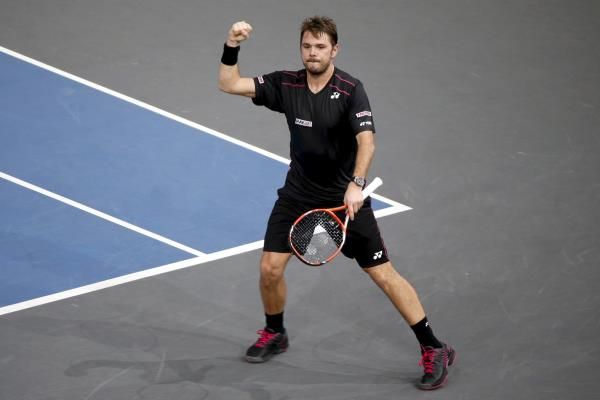 2015-11-07t002335z_264443463_gf20000048933_rtrmadp_3_tennis-men-paris_reuters