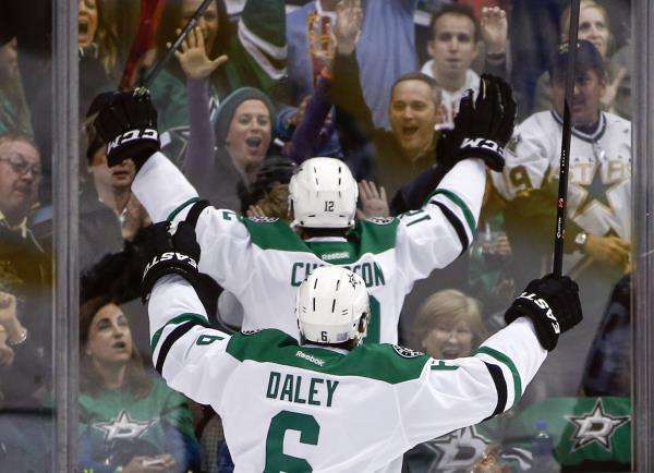 2013-10-06t002024z_1715559025_nocid_rtrmadp_3_nhl-washington-capitals-at-dallas-stars_reuters