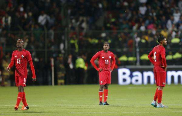 2015-10-14t045906z_1164867112_gf10000244342_rtrmadp_3_soccer-friendly_reuters