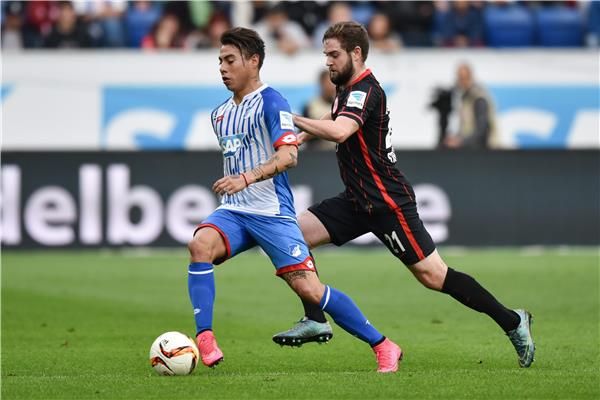 من مباراة هوفنهايم وآينتراخت فرانكفورت