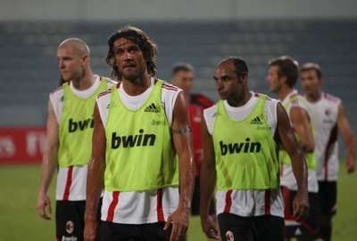 باولو مالديني بتدريبات ميلان بدبي