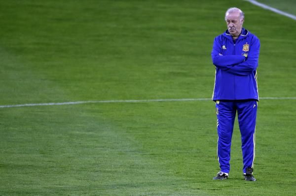 2015-11-10t175127z_49372686_gf20000053549_rtrmadp_3_soccer-friendly_reuters