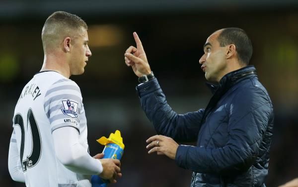 2015-11-07t163558z_89915758_mt1aci14159323_rtrmadp_3_soccer-england-whu-eve_reuters