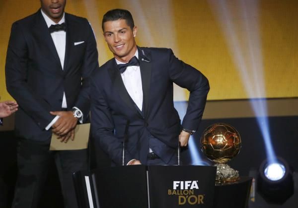 2015-01-12t191805z_822329548_lr2eb1c1hlvod_rtrmadp_3_soccer-awards_reuters