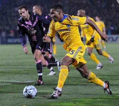 مالودا في إحدى لقاءات تشلسي بدوري أبطال أوروبا