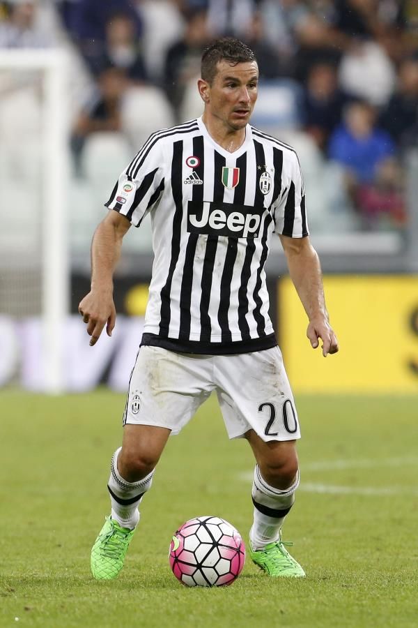 2015-08-23t183104z_1843853990_gf10000180604_rtrmadp_3_soccer-italy_reuters