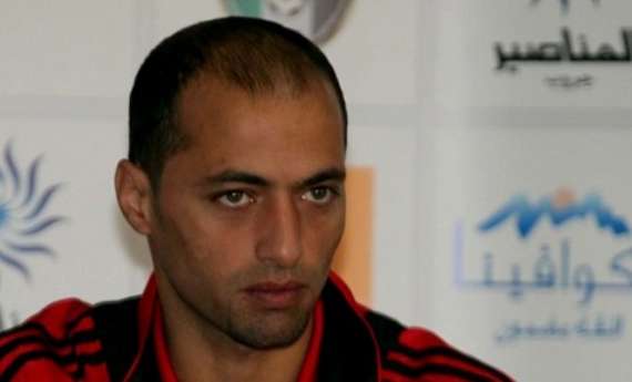 حاتم عقل باق مع ذات راس