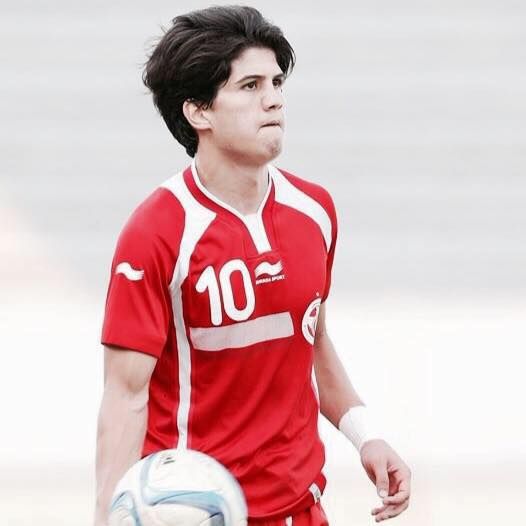  عمر زكري صاحب الهدف الاول  