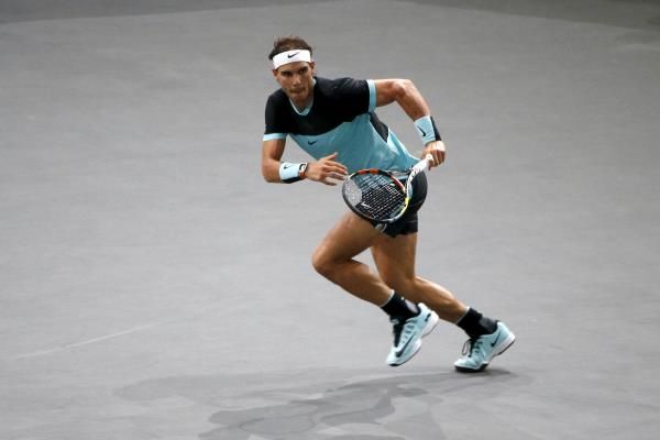 2015-11-06t233245z_1595221900_gf20000048921_rtrmadp_3_tennis-men-paris_reuters