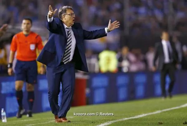 ?i=reuters%2f2015-11-14%2f2015-11-14t020016z_744352356_gf20000058569_rtrmadp_3_soccer-world-arg-bra_reuters