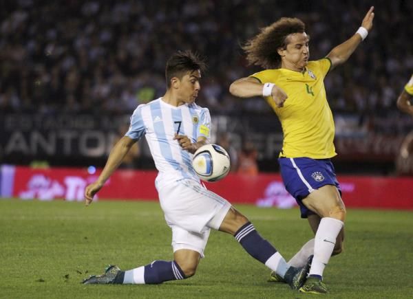 2015-11-14t020422z_1954838611_gf20000058602_rtrmadp_3_soccer-world-arg-bra_reuters