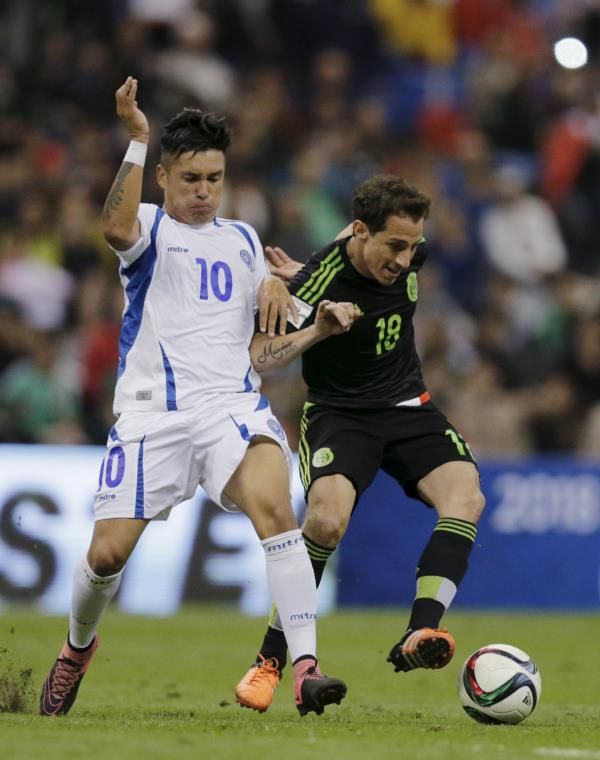 2015-11-14t041908z_1238978900_gf20000058704_rtrmadp_3_soccer-world_reuters