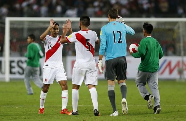 2015-11-14t042255z_458058177_gf20000058710_rtrmadp_3_soccer-world_reuters