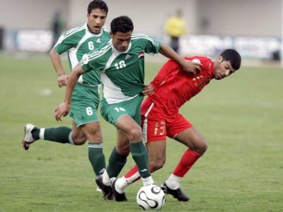 صورة أرشيفية لإحدى المباريات بين المنتخب البحريني و العراقي