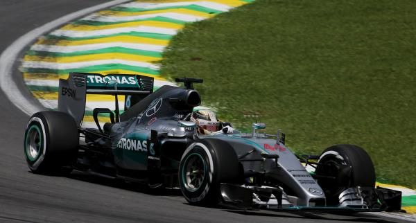 2015-11-14t150900z_1331581535_gf20000059212_rtrmadp_3_motor-racing-prix_reuters