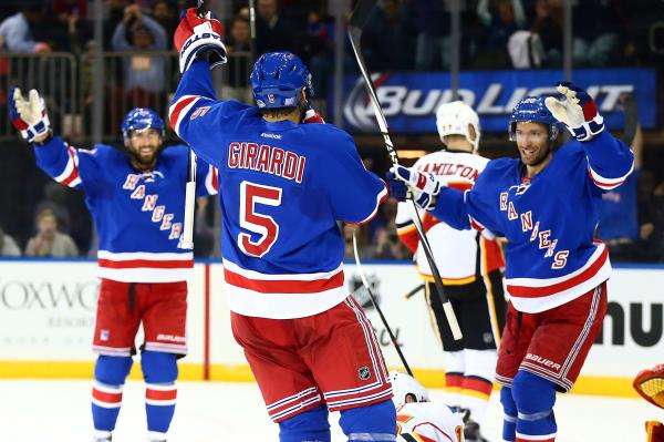 2015-10-26t015134z_1327292158_nocid_rtrmadp_3_nhl-calgary-flames-at-new-york-rangers_reuters